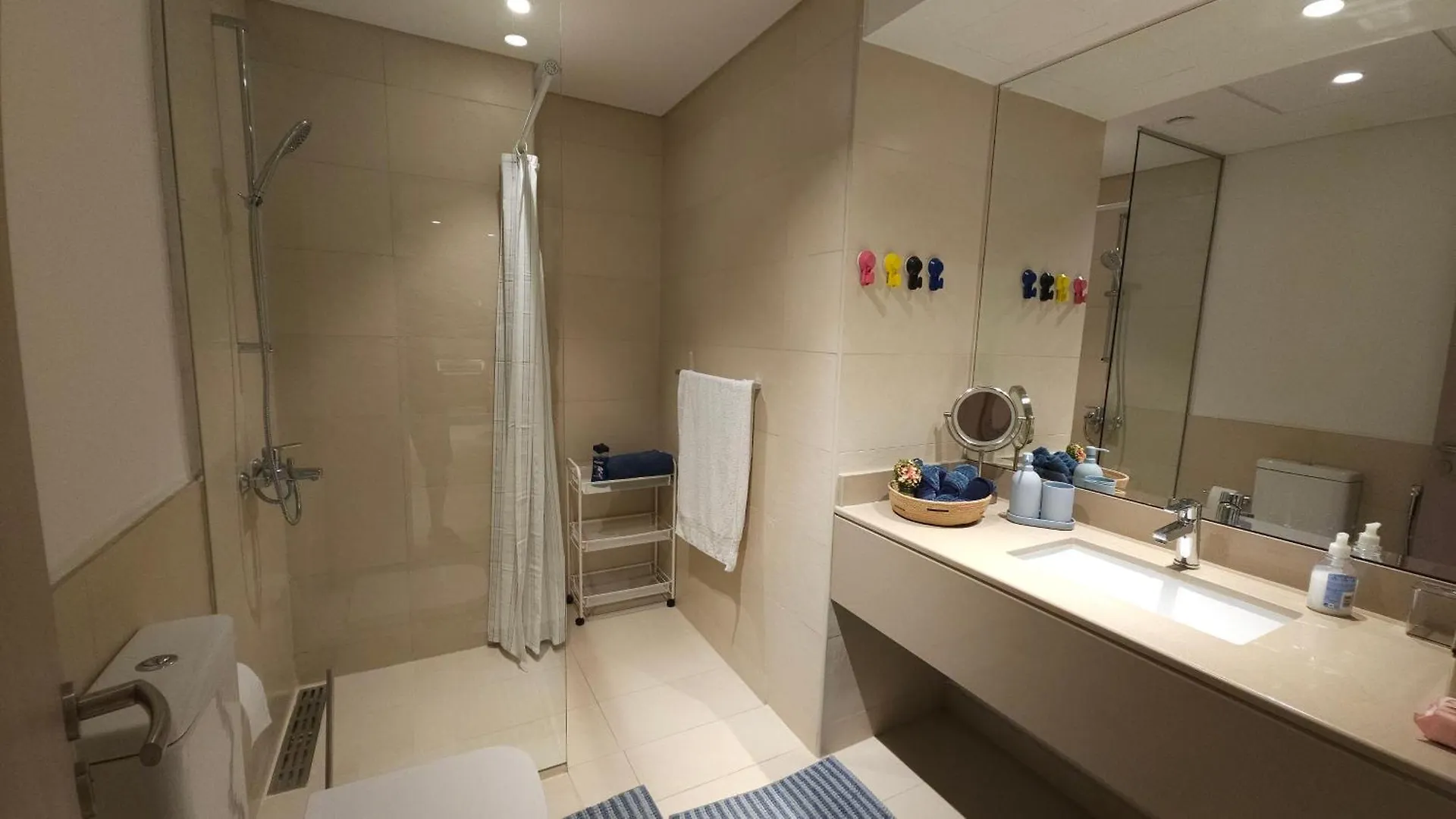 Yas Azure Holiday Home أبو ظبي شقة